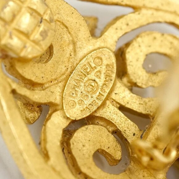 CHANEL CC Logos Fringe Dangle Clip-On Earrings Gold Tone 95P Auth w/Box #24367 - Picture 5 of 6